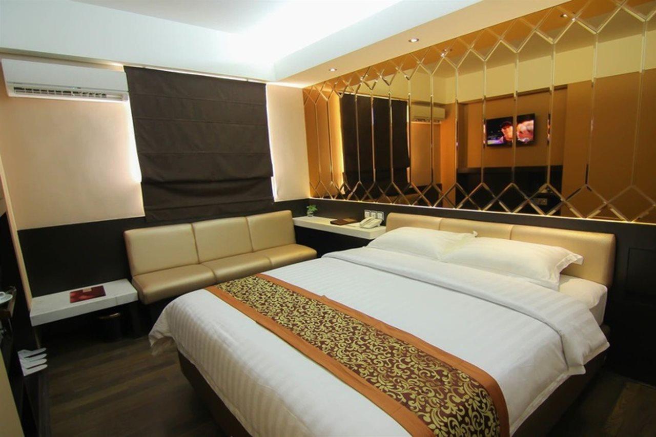 Favor Hotel Makassar City Center By Life Luaran gambar
