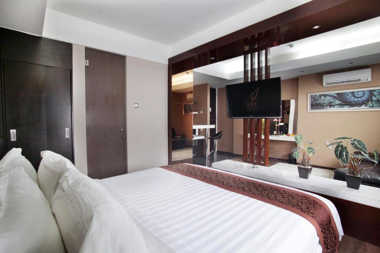 Favor Hotel Makassar City Center By Life Luaran gambar